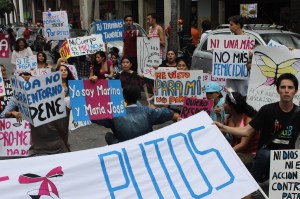 Marcha de las Putas y Putos Guayaquil - Ecuador - Asociación Silueta X (39)